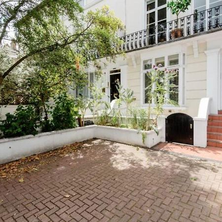 Well-Positioned Studio Flat London Eksteriør billede