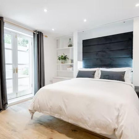Well-Positioned Studio Flat London Eksteriør billede
