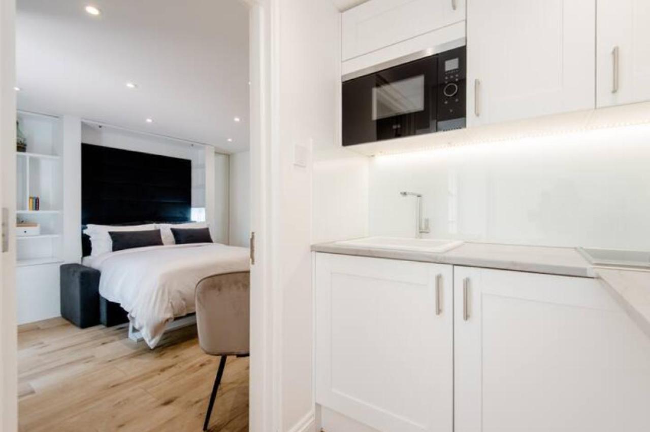 Well-Positioned Studio Flat London Eksteriør billede