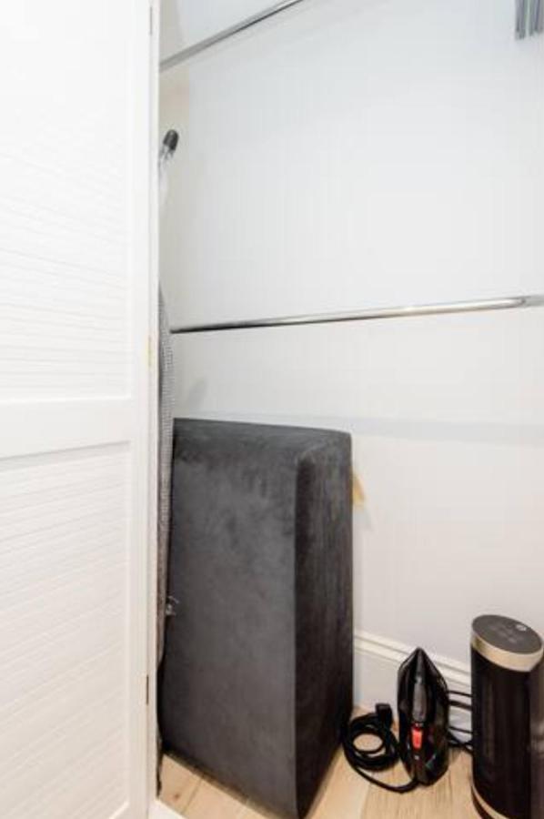Well-Positioned Studio Flat London Eksteriør billede